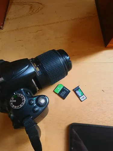 Nikon D5000 (Troco por Drone)