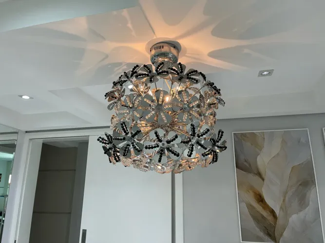 Lustre de flores para sala de jantar