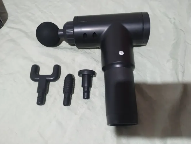 Pistola massageadora