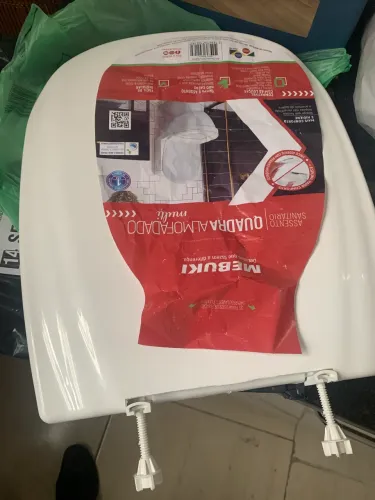 Assento Sanitário Almofadado Branco Mebuki Quadra Multi - Novo