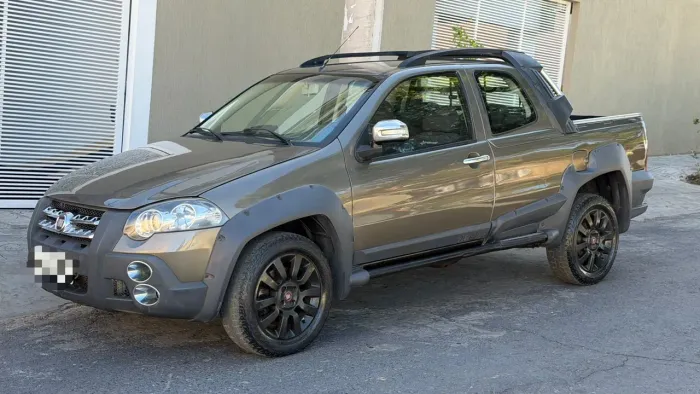 Fiat Strada Adventure1.8/ 1.8 Locker Flex CD 2010
