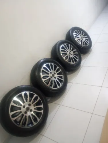 Rodas aro 15 furação 4 por 100