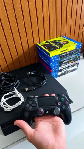 PS4 SLIM