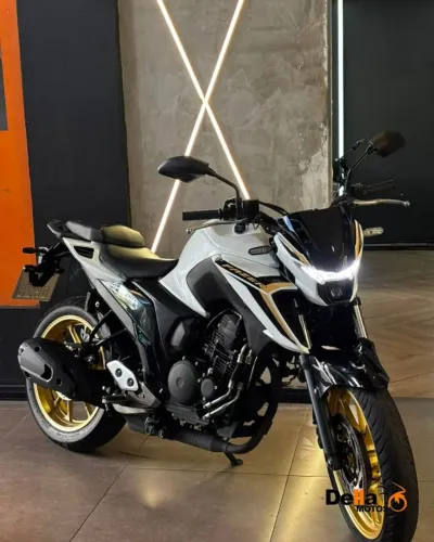 YAMAHA FZ25 FAZER 2025