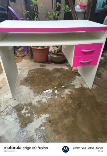 Materiais para salão ou manicure