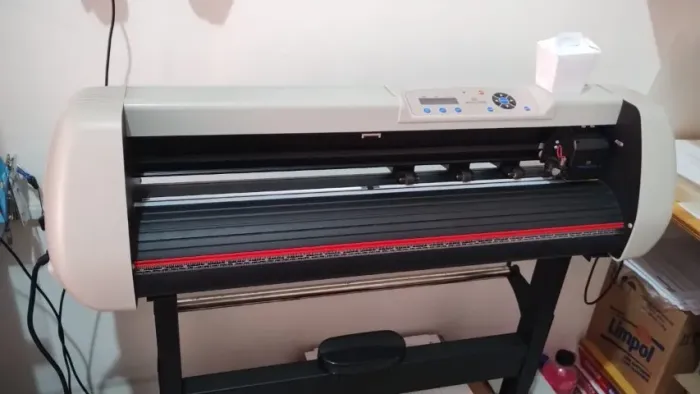 Plotter de Recorte Mecolour 70cm (boca)