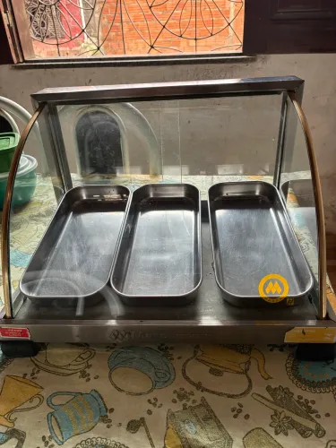Estufa expositora para salgados, vidro curvo, 3 bandejas, inox