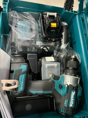 Kit Furadeira/Parafusadeira Makita