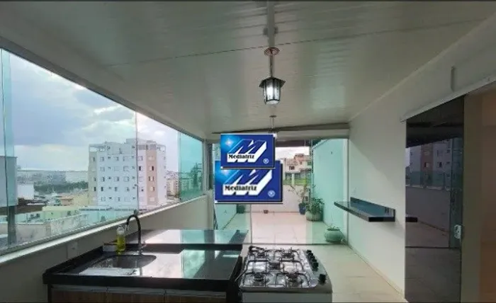 EXCELENTE COBERTURA COM ELEVADOR