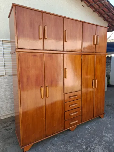 Guarda Roupa De Madeira (entrego)
