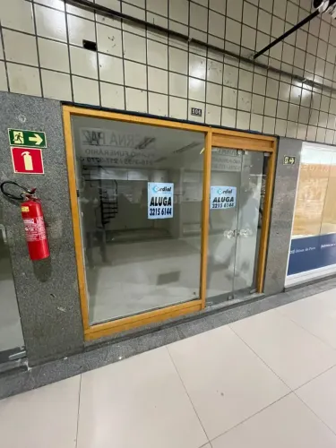 Sala em galeria para alugar com 31m² - Centro - Juiz de Fora - MG