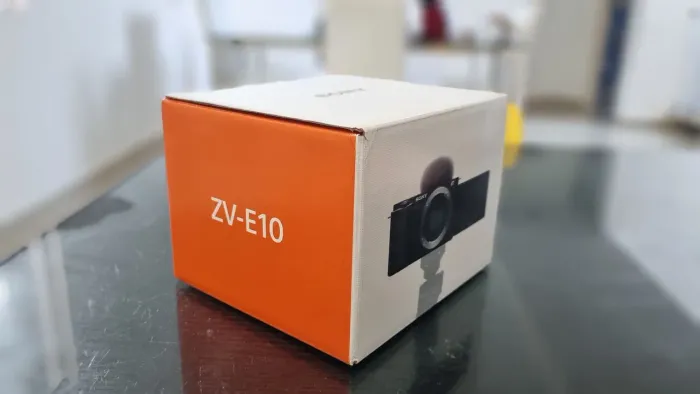 Câmera Sony Zve-10 + Lente do Kit Nova Lacrada
