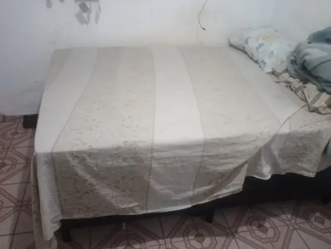 Cama box de casal com colchão