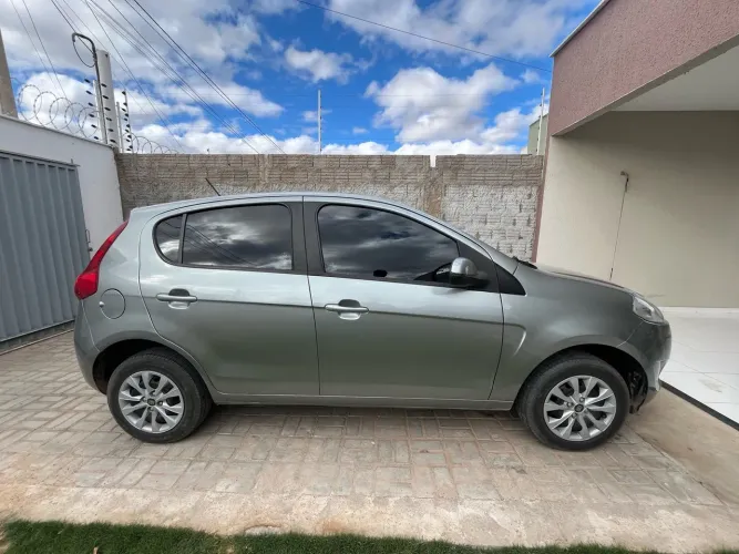 Fiat Palio Attractive 1.0 EVO Fire Flex 8V 5P 2016