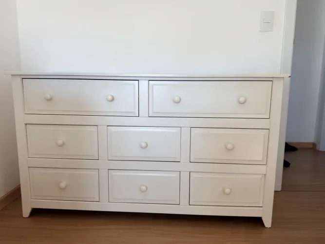 Cômoda 8 gavetas