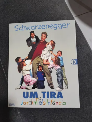 Blu Ray Um Tira no Jardim de Infância Obras Primas do Cinema