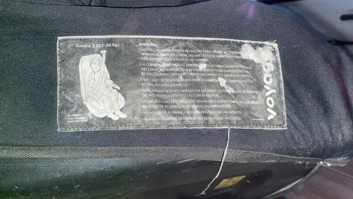 Vendo uma cadeira de bebê de acento de carro
