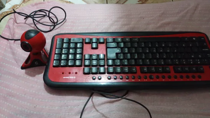 Teclado + Webcam