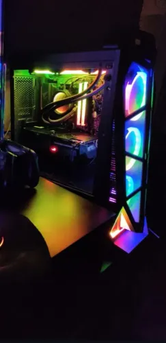 Gabinete gamer mid tower RGB