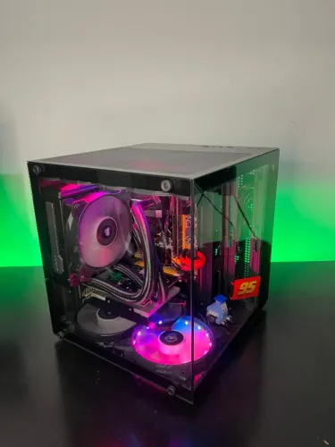 PC GAMER RYZEN 5 5600GT + RX 6600 8GB | 16GB DDR4 | AM4 - NOVO