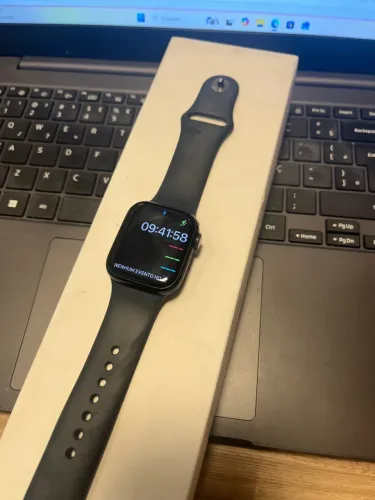 Apple Watch Séries 8 - 41 mm