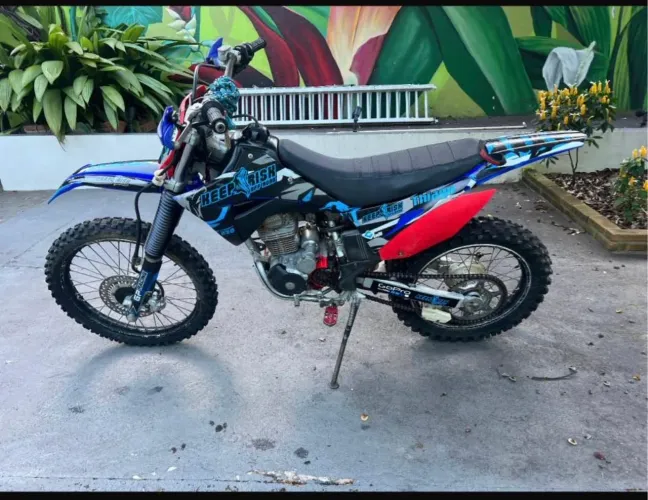 CRF 230 ótima moto