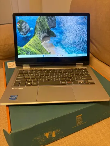 Vendo Notebook Positivo Duo em ótimo estado 
