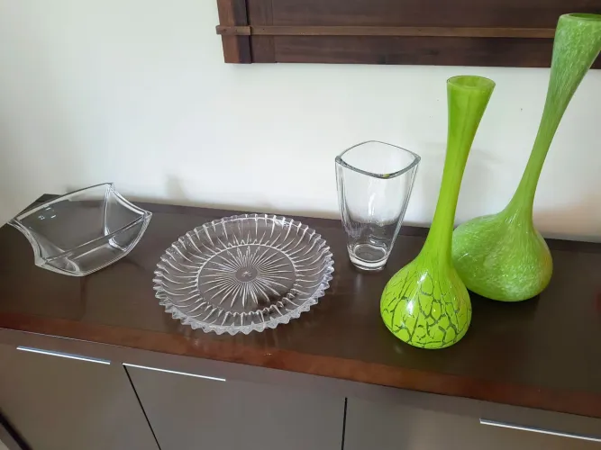 Decoração: vasos de vidro e cristais. 50 cada!