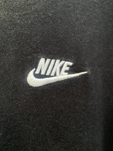 nike tee black