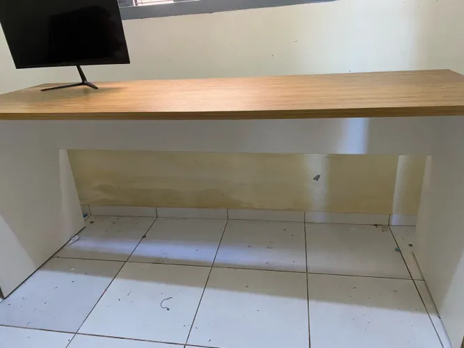 Mesa / balcão de loja