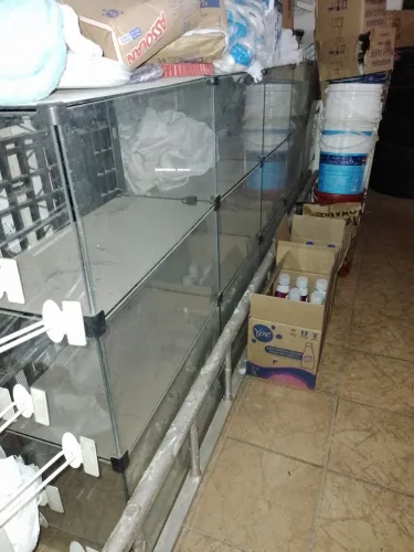 Vitrine Balcão 3m/15 Nichos