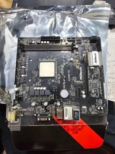 Placa mãe Asrock A320M-HD + Processador AMD Ryzen 3 3200g