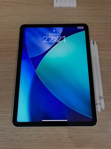 iPad Air 4ª Geração 64GB + 2 Canetas - Ótimo Estado