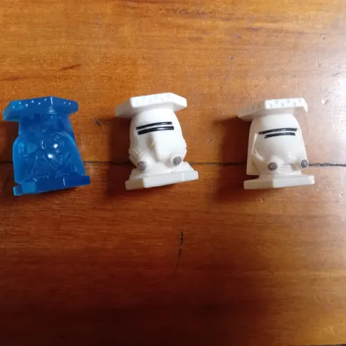 Colecionáveis star wars abatons