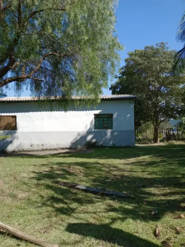 Ótimo Terreno com casa e árvores frutífera