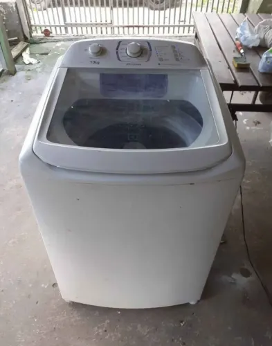 Máquina de lavar Electrolux 13kg