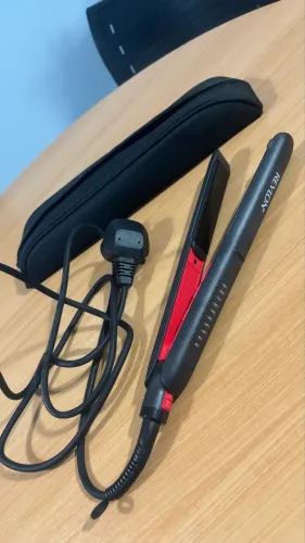 REVLON prancha de cabelo 