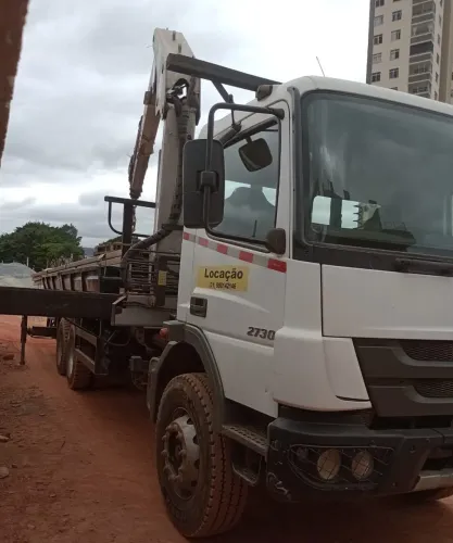 Caminhão Mercedes 2730 6x4 munck 45