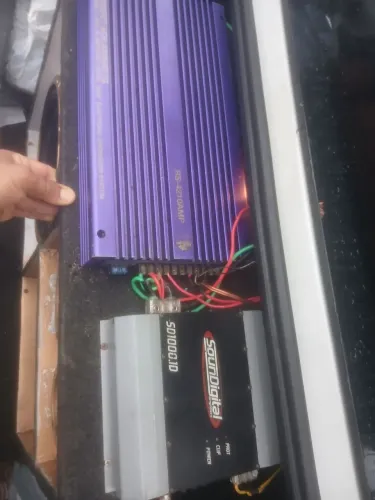 Son,2 modolo 1,100 +1 de 850,corenta D 250,médio de 8 refrigerado  +tuita +os cabos ,