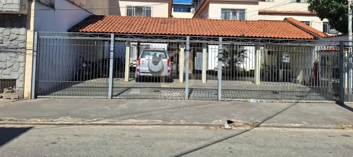 Casa com Terraço Grande - Vila Mury, Volta Redonda