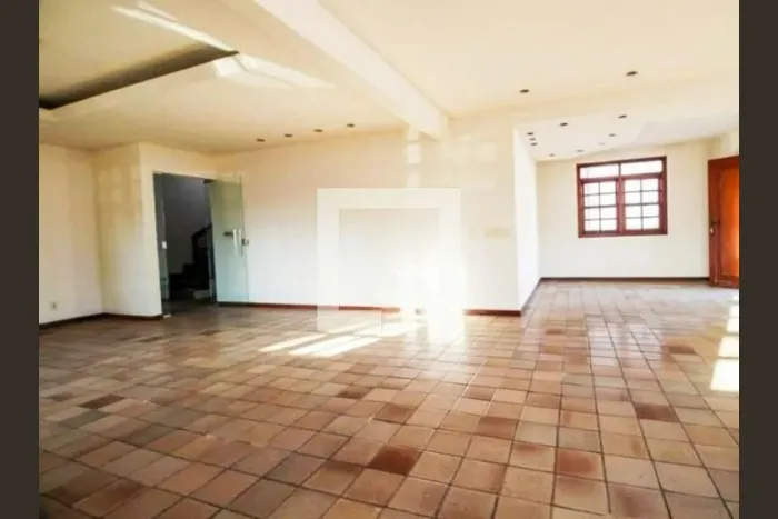 Casa à Venda - Santa Tereza, 7 Quartos, 640 m2