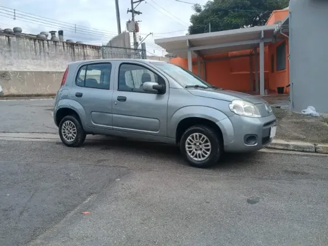 Fiat Uno Vivace/rua 1.0 EVO Fire Flex 8V 5P 2013