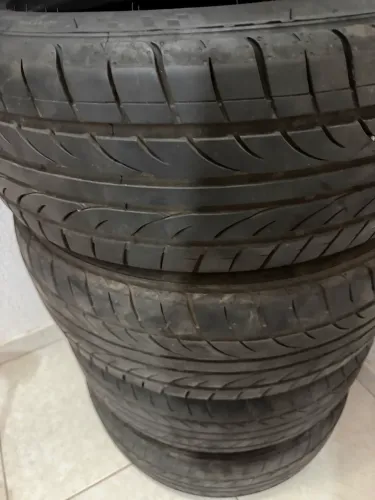 Par de Pneus 90% para Civic 215/55r17