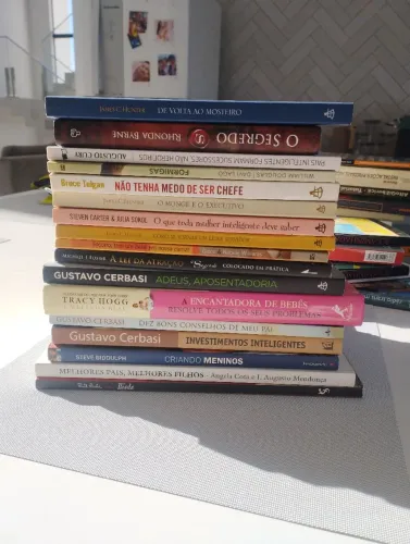 50 livros tops - 150 reais - 3 reais cada