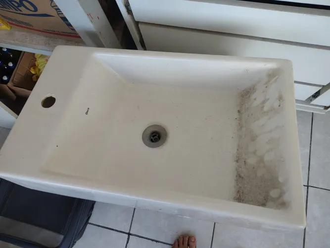 Vendo cuba de banheiro por 120 reais para vir retirar ok não faço entrega ok