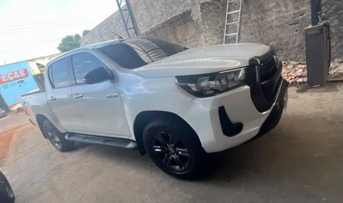 Toyota Hilux CD SR 4X4 2.8 TDI Diesel Aut. 2021
