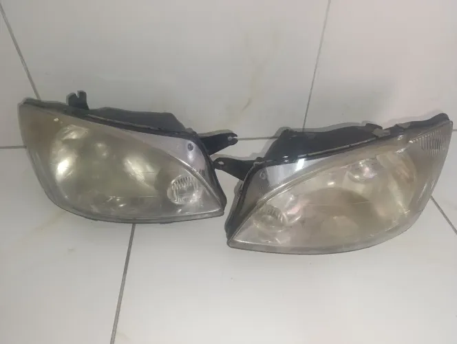 PAR DE FAROL DO CLASSIC 2011 a 2016