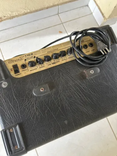 Amplificador de baixo Staner ShoutT 110 B