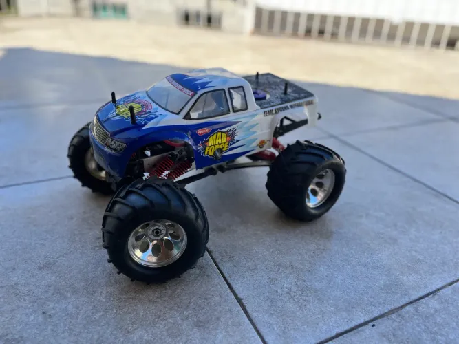 Kyosho Mad Force Nitro
