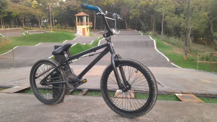BMX GT Vertigo 2000